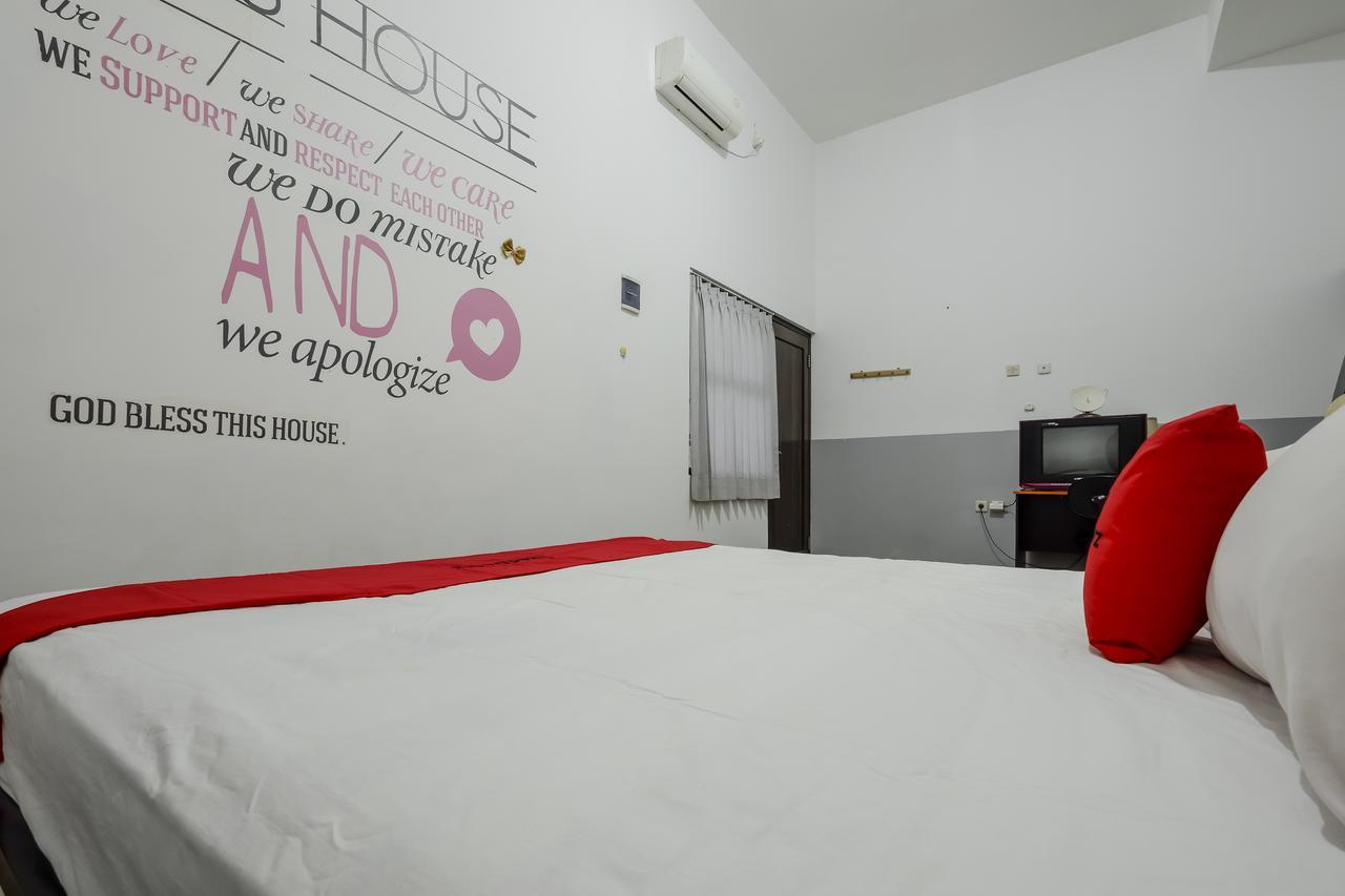 Reddoorz @ Prambanan Timur Raya Semarang Exterior foto